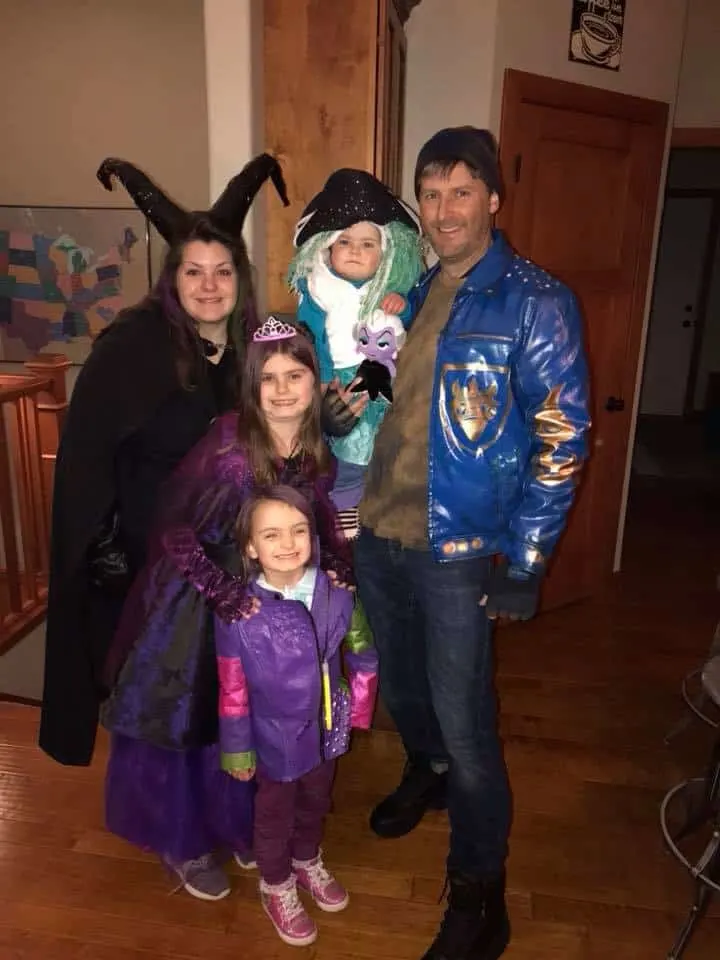 The Best Trendy Family Halloween Costumes - We are Halloween enthusiasts and every year is another epic competition to be better than last year. Why? Because we like to dance our socks off at the Elementary school dance and have the best family costumes in town! #halloween #familyhalloweencostumes #bestfamilycostumes #kidscostumes #trendyhalloweencostumes #charactercostumes #DIYcostumes #DIYhalloween