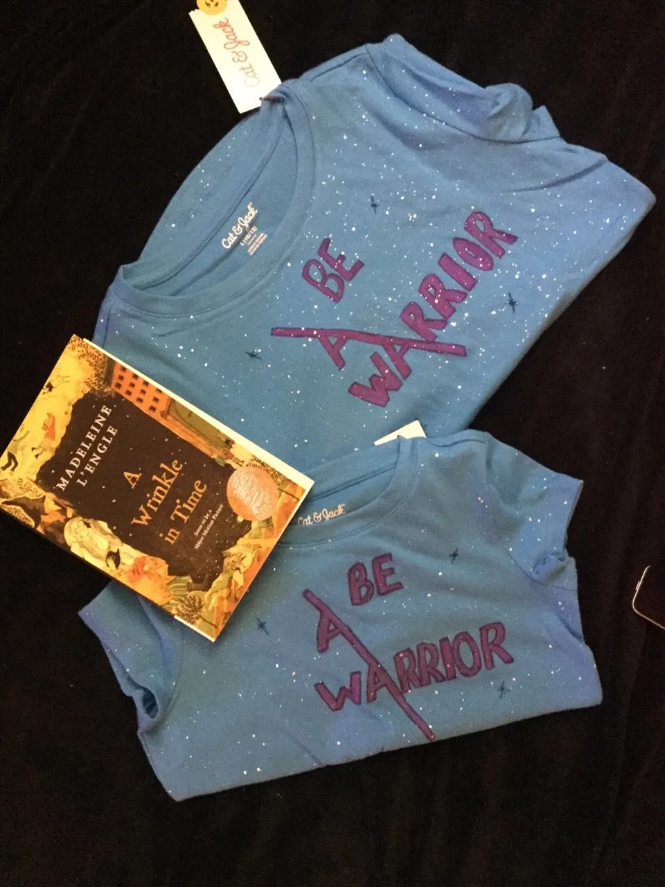 A Wrinkle in Time DIY Shirts | Be a Warrior #movies #awrinkleintime #familyactivities #strongwomen #empowergirls #hope