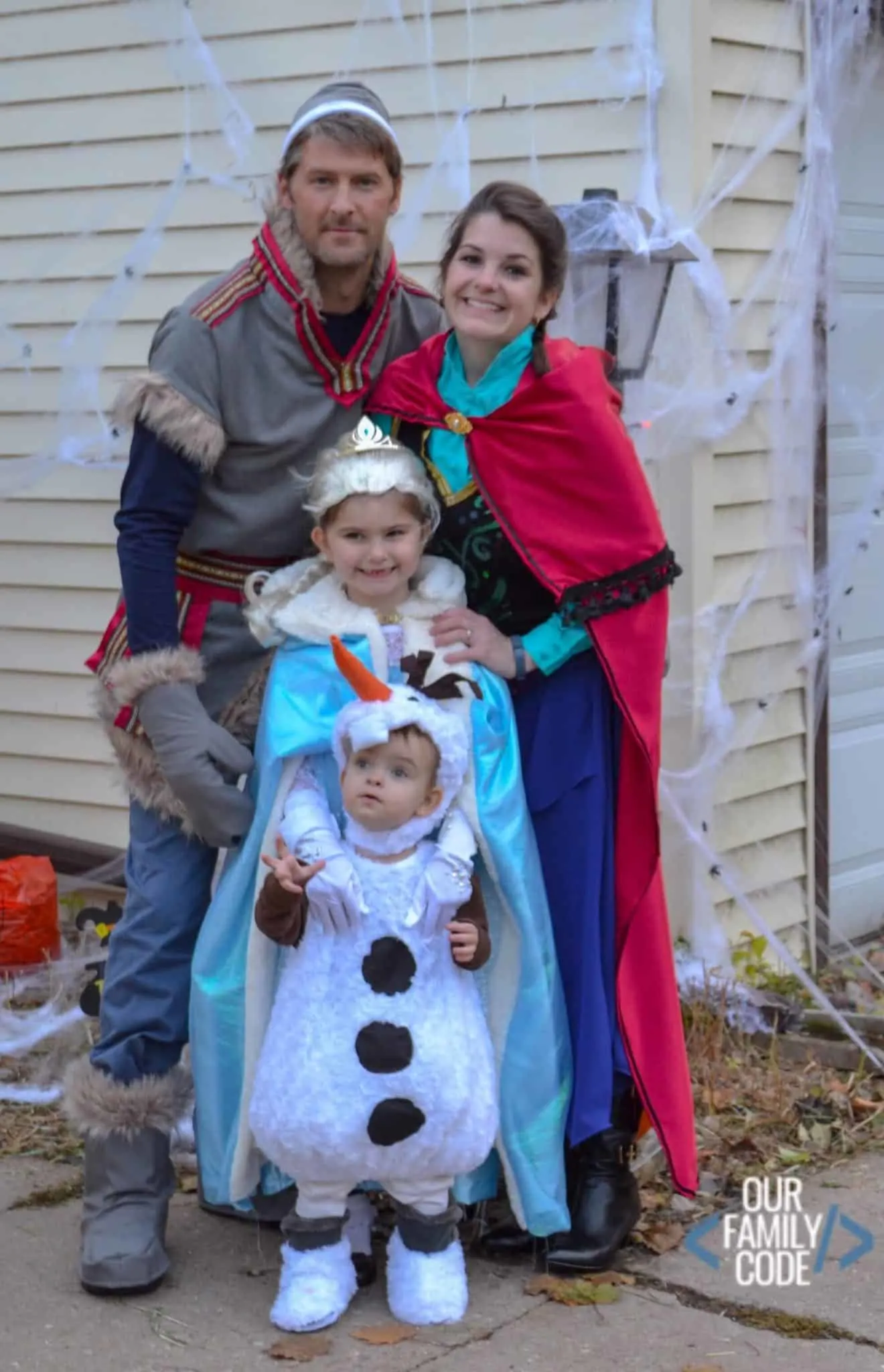 How to Make Frozen Family Halloween Costumes Our Family Code