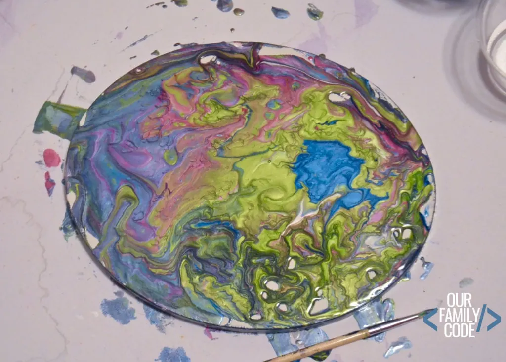 paint pour gravity