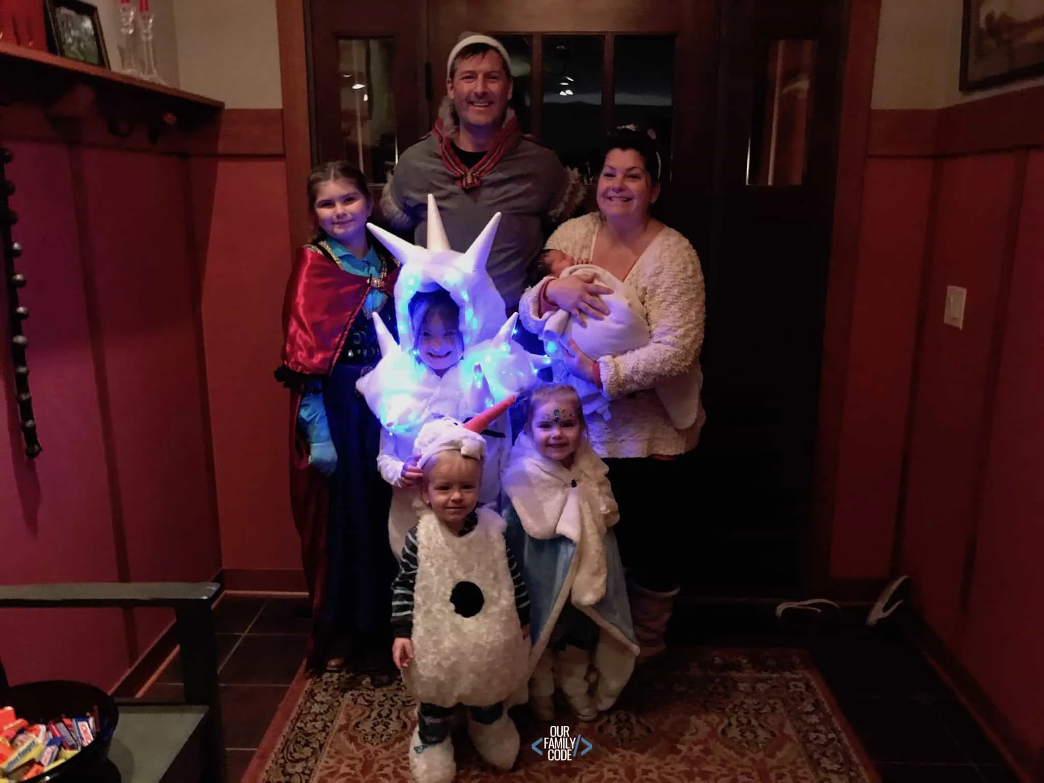 A picture of a frozen family costume photo 2019 halloween.