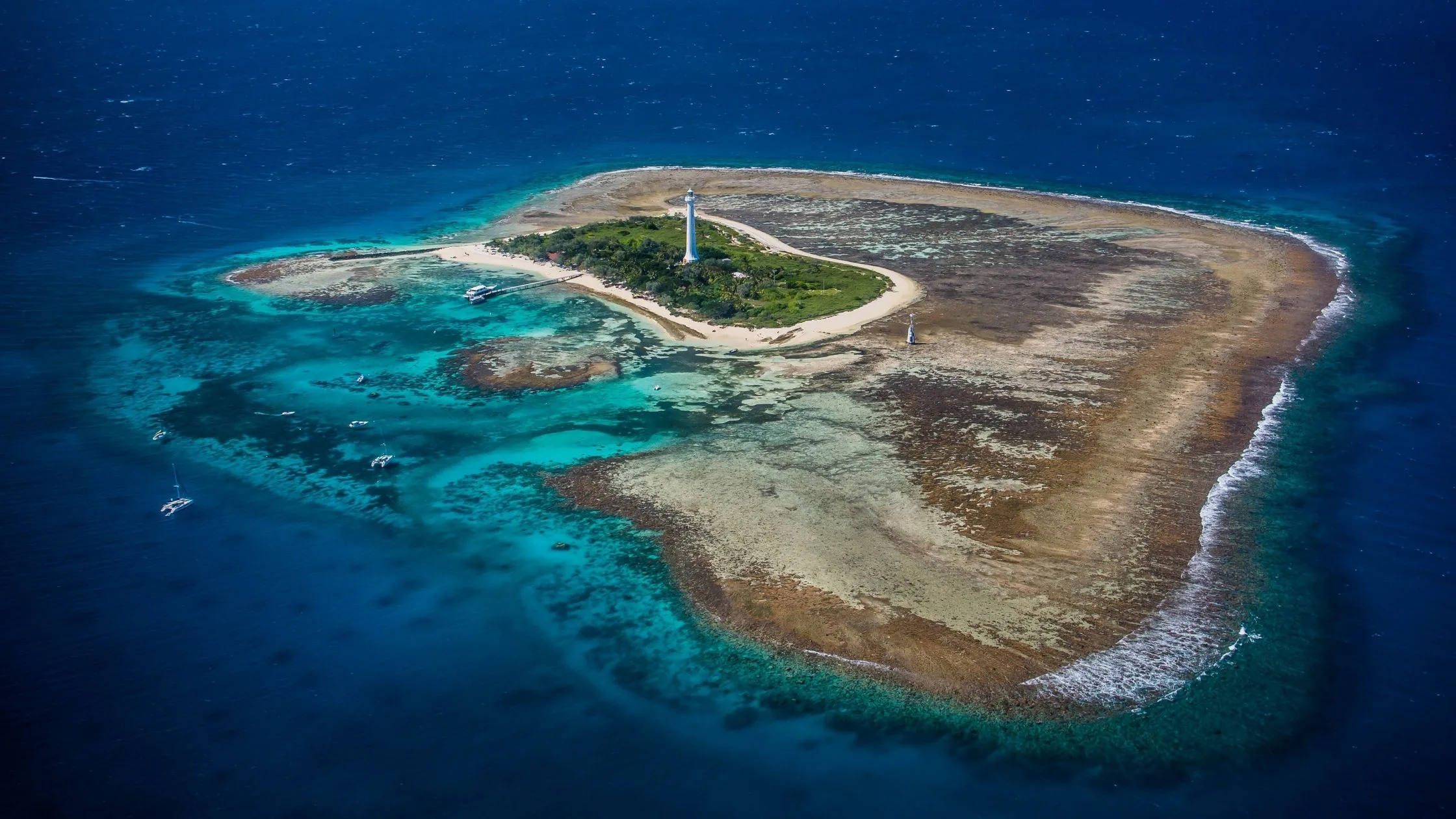 An aerial picture of the New Calendonia barrier reef.